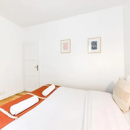 Le Canal Flat De アパート *